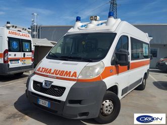 peugeot boxer ambulanza (3130)