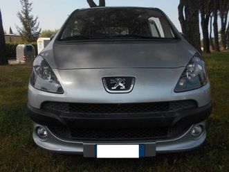 peugeot 1007 turbo diesel
