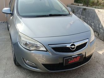 astra 4ª serie astra 1.7 cdti 110cv sports tourer cosmo