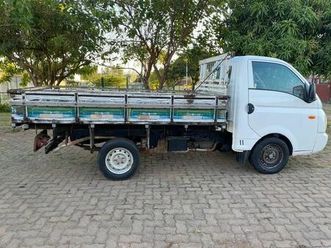 HYUNDAI HR hyundai-hr-2-5-4wd-diesel-2009