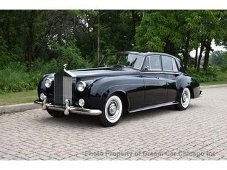 1957 rolls-royce silver cloud sedan
