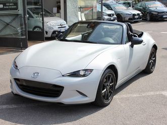 mx-5 1.5l sport-line 130cv interni in pelle nera