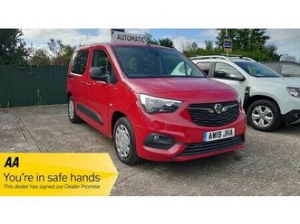 vauxhall combo life 1.5 turbo d 130 design 5dr auto