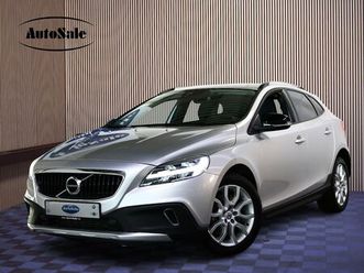 volvo v40 cross country - 1.5 t3 momentum 52000 km automaat nav camera '17