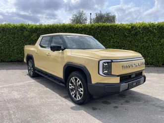 102.2kwh luxury auto 4wd 4dr