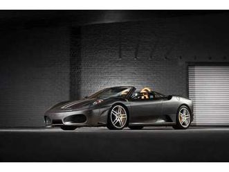 spider 4.3 v8 490 ch - carbone