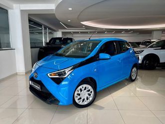 aygo 2ª serie aygo connect 1.0 vvt-i 72 cv 5 porte x-cool