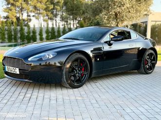 aston martin vantage coupe v8