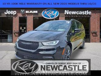 2025 chrysler pacifica select