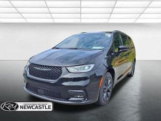 new 2025 chrysler pacifica select
