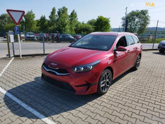 kia ceed sw 1.5 t-gdi gold at za 24 290 €