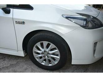 toyota prius 1.8 plug-in touch&go