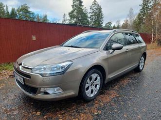 tourer 1.6 e-hdi airdream egs ny besiktigad