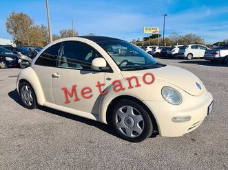 volkswagen new beetle 2.0 metano