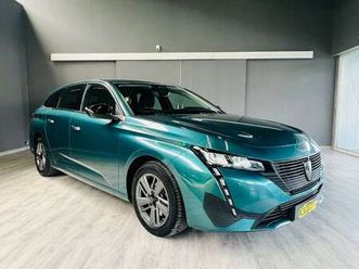 1 jaar garantie/navigatie/cruise control/sensoren