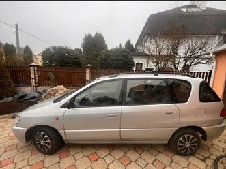 toyota picnic an. 2000