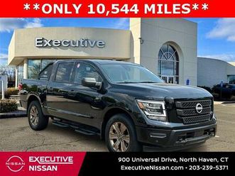 used 2024 nissan titan sv