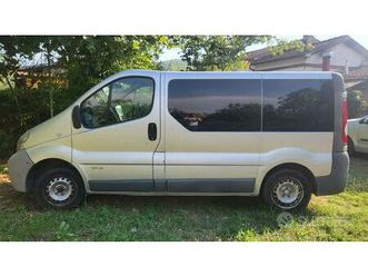 renault trafic - 2008