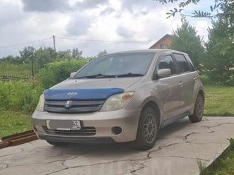 продажа toyota ist, 2003 год в кемерово