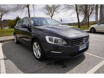 volvo v60 plug in hybrid março/15
