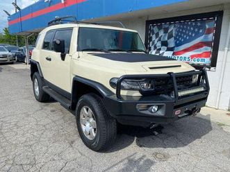 used 2010 toyota fj cruiser base (a5)