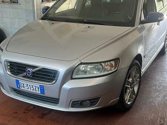 volvo v50 1.6 diesel sw 2009 - rev 11/2026,