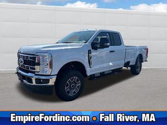 new 2025 ford f-350 xlt