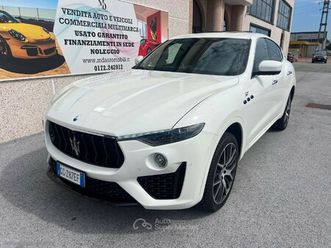 levante 330 cv mhev awd gt tetto 21 iva esposta