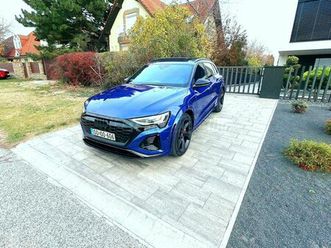 audi q8 sq8 e-tron s quattro (automata) gyári teljes körű garancia . audi exclusive . 114kwh . recaro . 360 fokos kamera