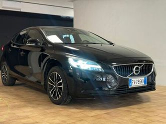 volvo v40 d2 r-design