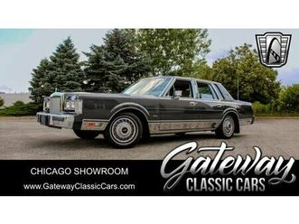 1986 lincoln town car