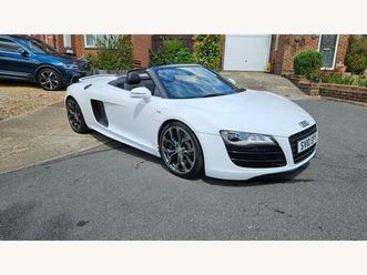 5.2 fsi v10 spyder r tronic quattro euro 4 2dr