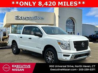 used 2024 nissan titan sv