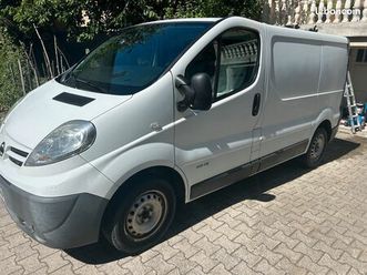 vend fourgon nissan primastar
