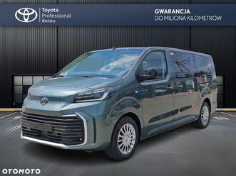 toyota proace verso 2.0 d4-d long business