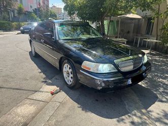 shitet lincoln town car
