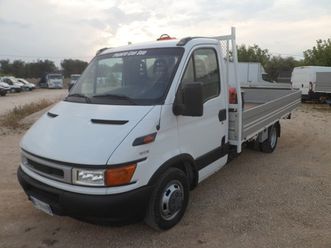 daily 35c13 cassone fisso con gru