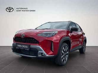 toyota yaris cross hybrid fwd style
