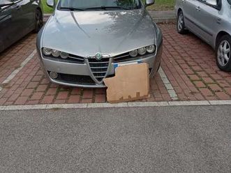 sportwagon 1.9jtd distinctive 120