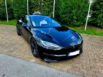 tesla model s plaid keramikbremse 322km/h