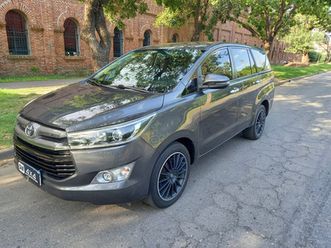 toyota innova 2.7 srv 6at 8a