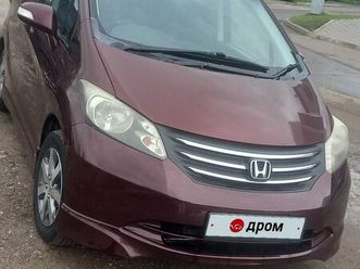 продажа honda freed, 2010 год в красноярске