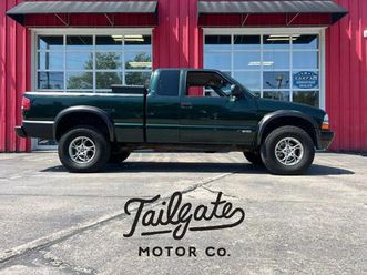 used 2001 chevrolet s-10 base