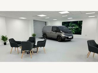 standard range 51.5kwh plus cargo panel van auto l2 5dr