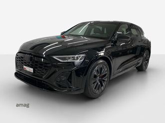 q8 55 e-tron black edition