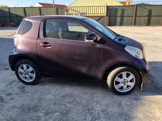 toyota iq 1.4 novembro/09