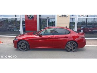 alfa romeo giulia 2.0 turbo intensa q4