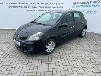 renault clio 1.6i climatronic! tažné!
