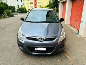 hyundai i20 - bj. 2011 - erst 104.000 km.
