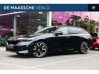 bmw i5 touring - edrive40 m sport / panoramadak / trekhaak / bowers & wilkins / adaptieve led / stoelventil